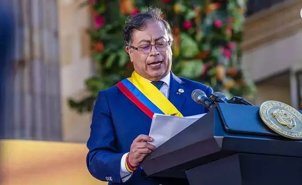 കൊളമ്പിയൻ ബിഷപ്പുമാർ പ്രസിഡന്റ്     ഗുസ്താവോ പെട്രോയുമായി ചർച്ച നടത്തി